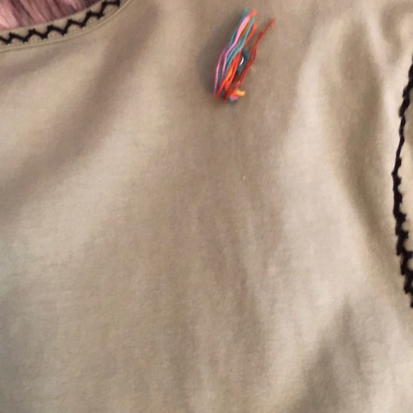 Sage green Tee - Picture 7 of 8